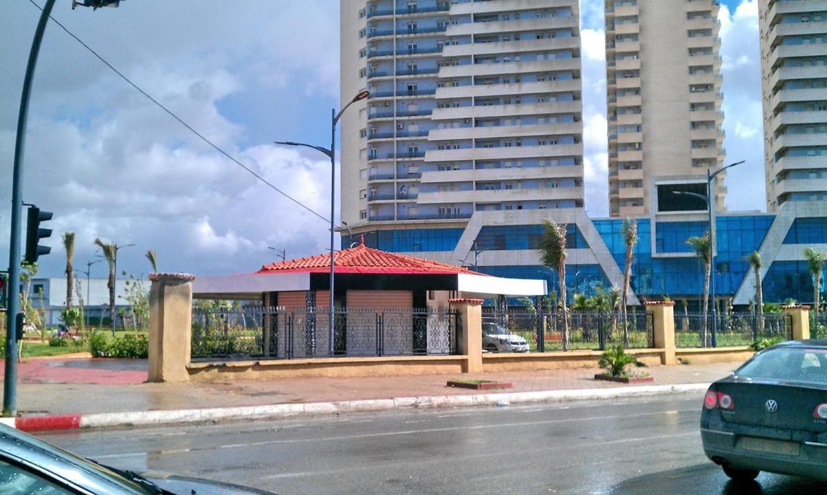 Tulipe Appartement Oran Buitenkant foto